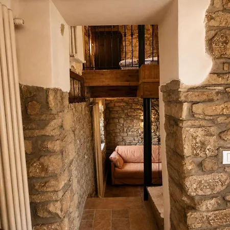 Stone House In The Bolognese Apennines * Creda