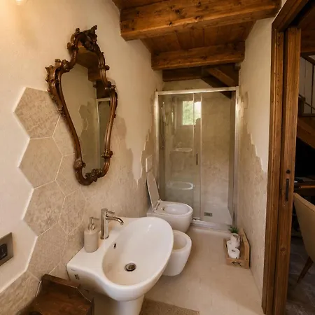 Stone House In The Bolognese Apennines Creda